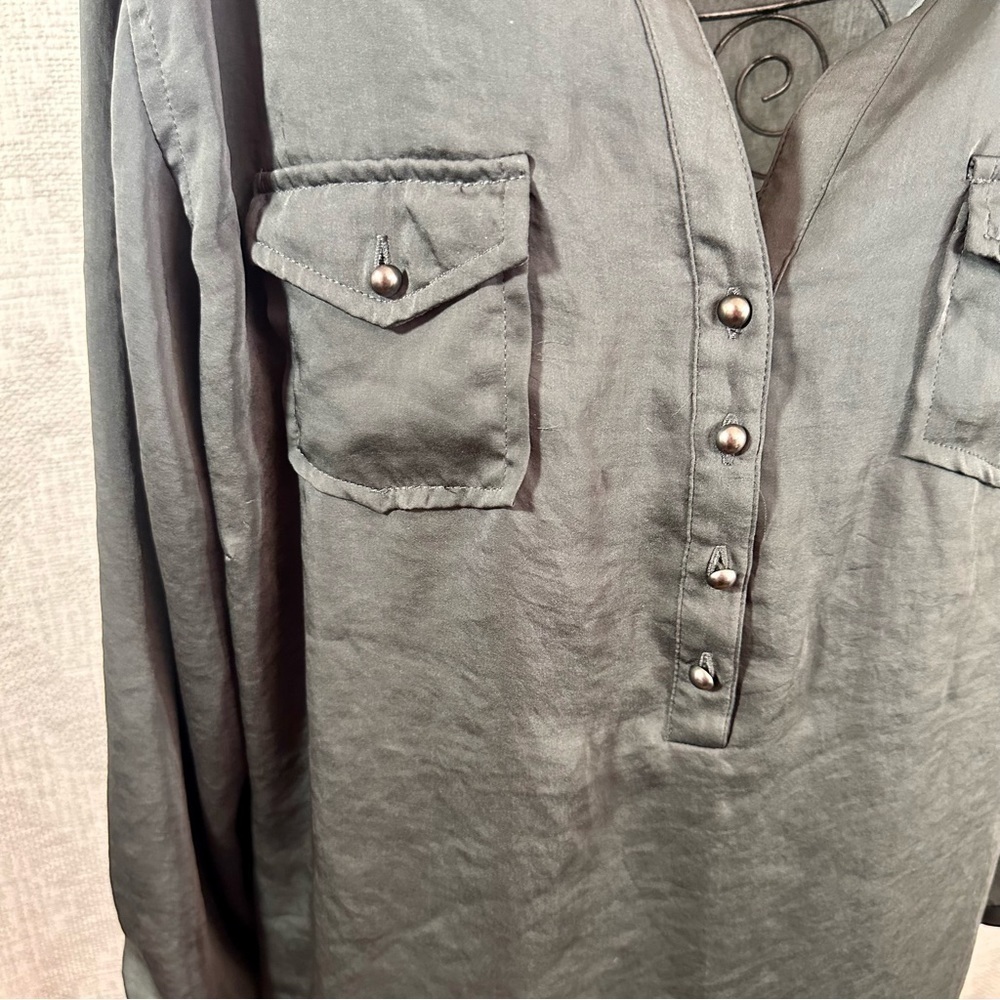 ARIAT grey mandarin collar studded grey 3/4 sleeve blouse size L - Picture 3 of 12